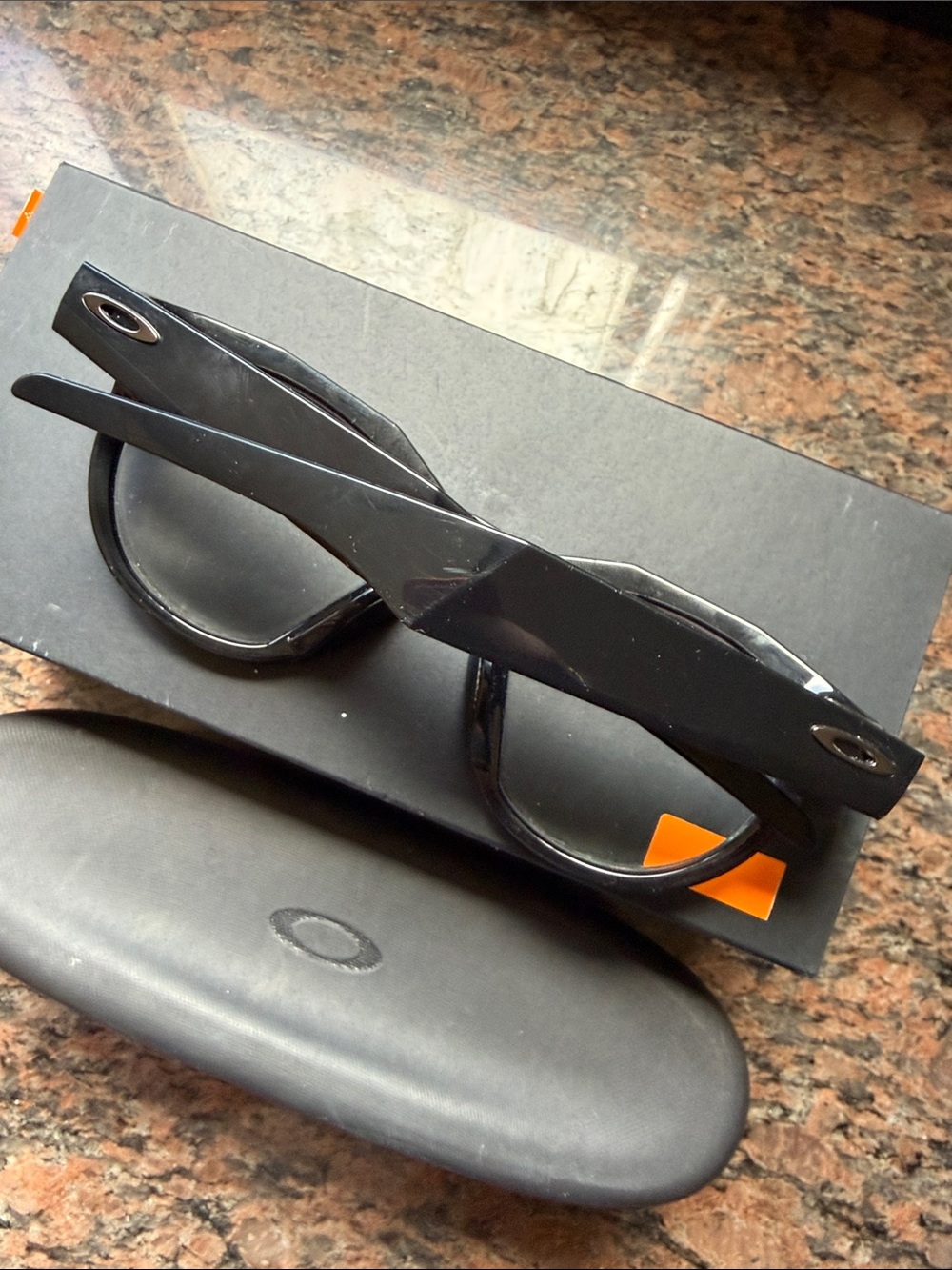Oakley meta Black Plastic Round-Top Eyeglasses - Picture 4 of 4